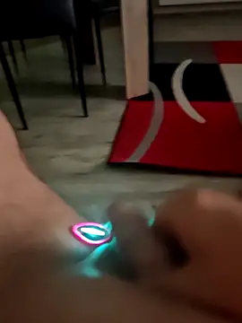 Szeltolo001 online show from 02-14-26, 03:07