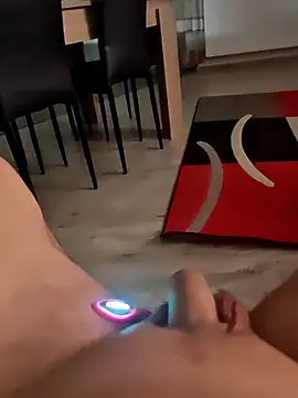 Szeltolo001 online show from 03-15-26, 01:01