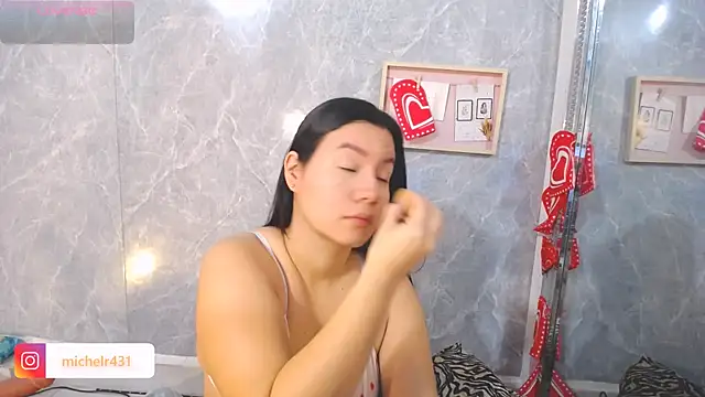 Snapshot of Mia__reys chatting on 02-18-26, 01:18 Mia reys online show from 02-18-26, 01:18