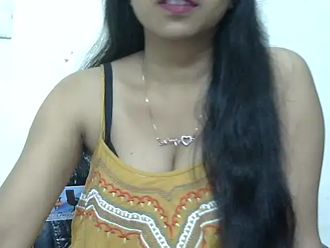 momo lov online show from 10-09-25, 04:57