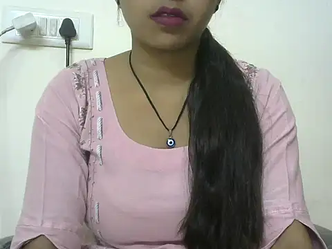 momo lov online show from 10-06-25, 05:52