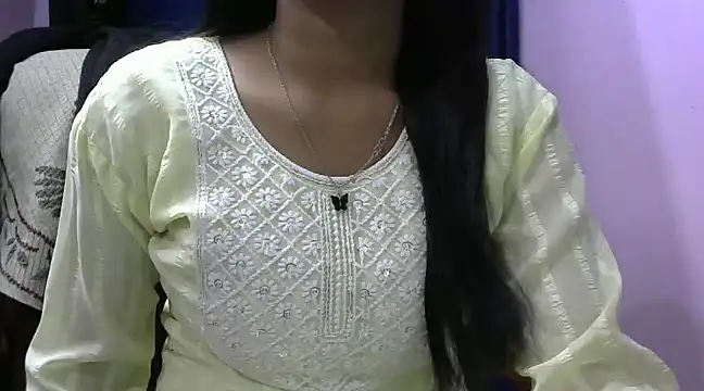 momo lov online show from 02-08-25, 04:47