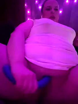 GinAnnTonic online show from 02-05-25, 08:57