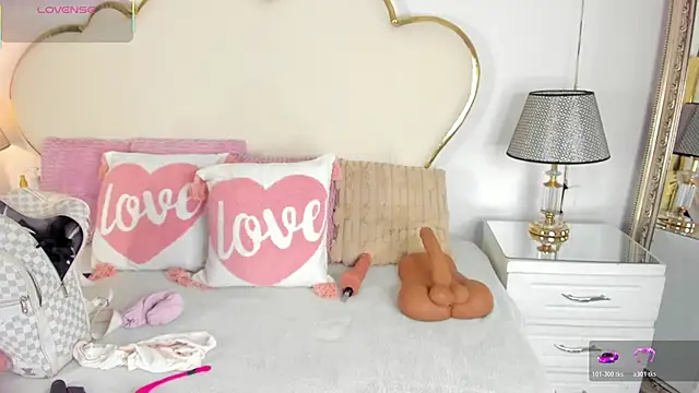 CahitlinBell online show from 11-28-25, 08:47