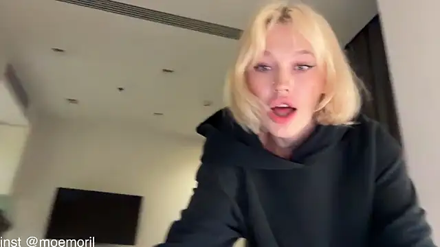 Golden Aline online show from 04-04-26, 02:23