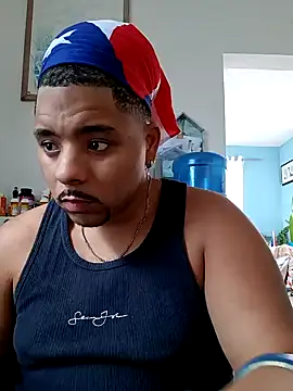 Snapshot of Dj-yefri-pauta chatting on 01-24-25, 03:02 Dj-yefri-pauta online show from 01-24-25, 03:02
