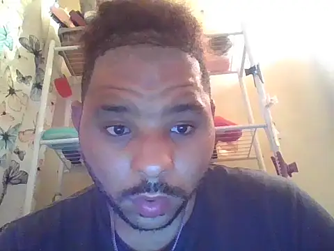 Snapshot of Dj-yefri-pauta chatting on 04-22-26, 02:51 Dj-yefri-pauta online show from 04-22-26, 02:51