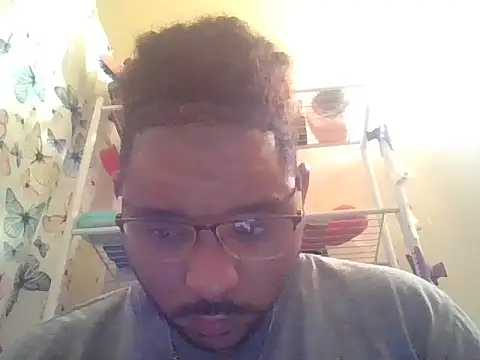 Snapshot of Dj-yefri-pauta chatting on 04-23-26, 12:06 Dj-yefri-pauta online show from 04-23-26, 12:06