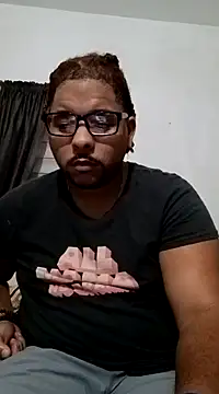 Snapshot of Dj-yefri-pauta chatting on 12-20-24, 03:14 Dj-yefri-pauta online show from 12-20-24, 03:14