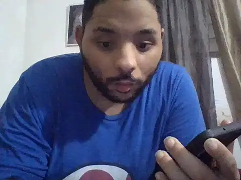 Snapshot of Dj-yefri-pauta chatting on 10-25-25, 01:49 Dj-yefri-pauta online show from 10-25-25, 01:49