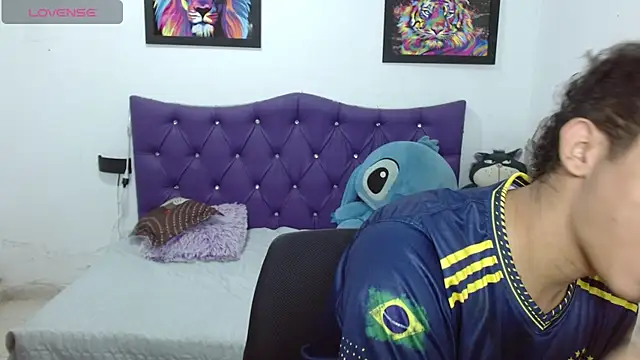 Wiiliam 20 online show from 04-15-26, 01:26