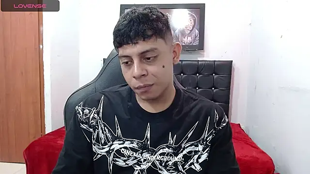 Snapshot of Wiiliam_20 chatting on 02-26-25, 02:59 Wiiliam 20 online show from 02-26-25, 02:59