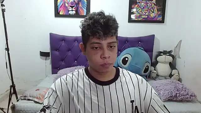 Wiiliam 20 online show from 04-13-26, 02:32