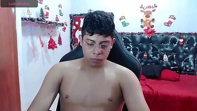 Snapshot of Wiiliam_20 chatting on 12-16-24, 06:38 Wiiliam 20 online show from 12-16-24, 06:38