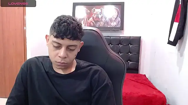 Snapshot of Wiiliam_20 chatting on 02-24-25, 12:16 Wiiliam 20 online show from 02-24-25, 12:16