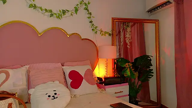 EmmaCrush online show from 01-06-26, 08:57