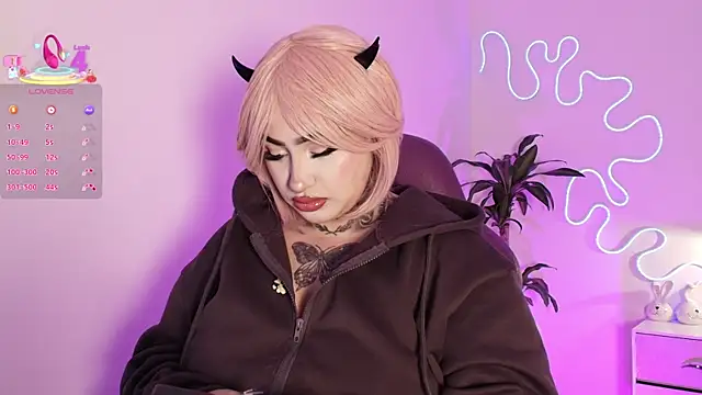 bella-green online show from 09-27-25, 03:51