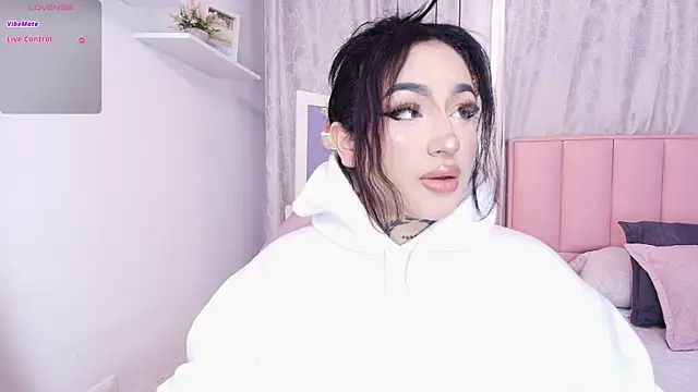 bella-green online show from 03-18-25, 07:12