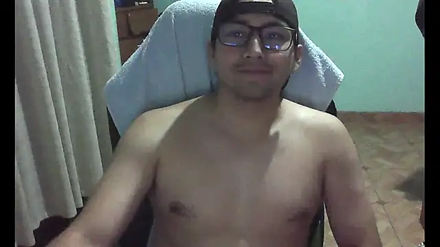 Snapshot of Allen_ibe chatting on 02-10-26, 02:43 Allen ibe online show from 02-10-26, 02:43