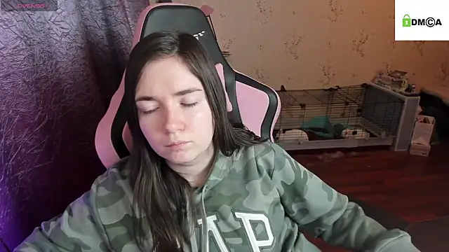 Crazy forest fairy online show from 10-21-25, 03:33