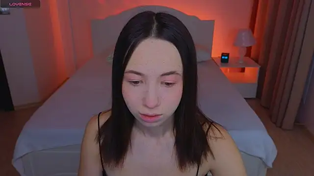 Hayle Hill online show from 11-24-25, 02:00