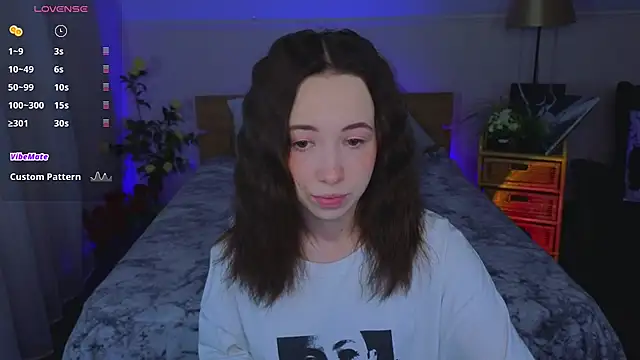 Hayle Hill online show from 03-11-26, 02:27