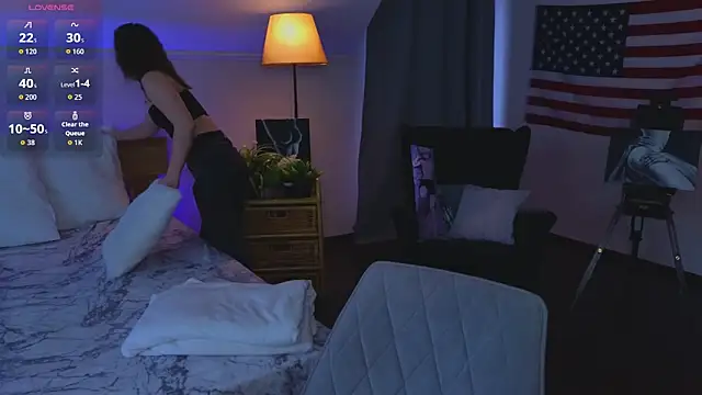 Hayle Hill online show from 03-21-26, 02:02