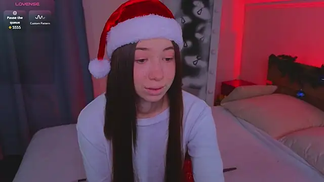 Hayle Hill online show from 12-14-25, 02:07