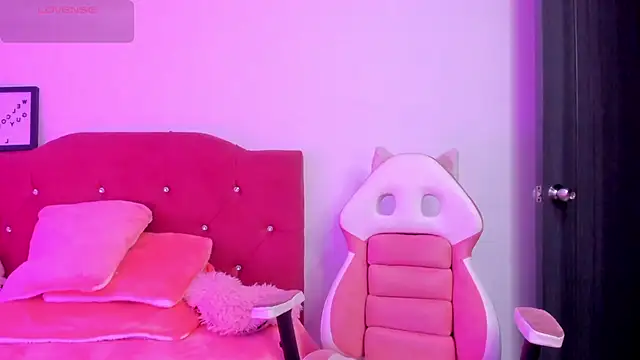 LucianaTomson online show from 02-12-26, 09:47