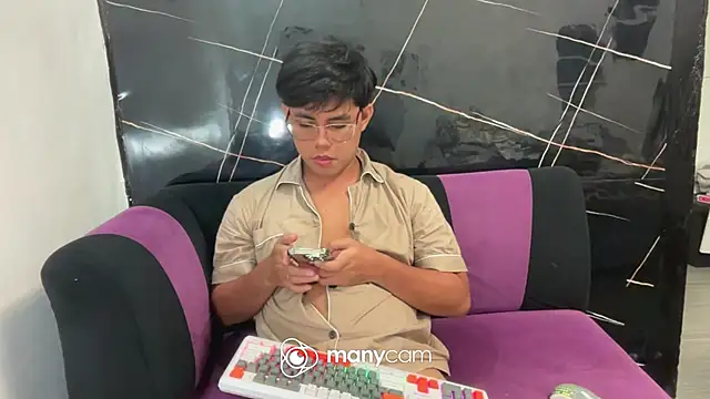 hoenika online show from 02-08-26, 12:58