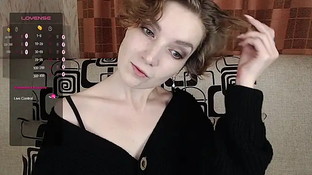 TinaWince online show from 12-18-25, 04:50