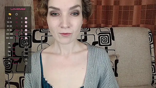 TinaWince online show from 01-15-26, 04:49