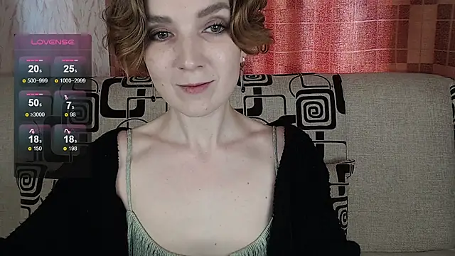 Snapshot of TinaWince chatting on 05-10-26, 05:00 TinaWince online show from 05-10-26, 05:00