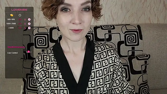 TinaWince online show from 10-24-25, 04:55