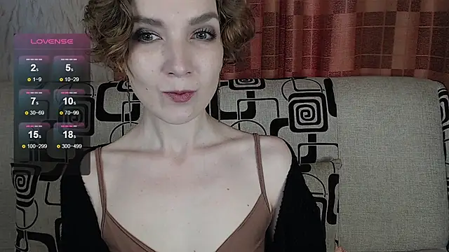 Snapshot of TinaWince chatting on 05-14-26, 05:04 TinaWince online show from 05-14-26, 05:04