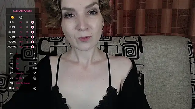 Snapshot of TinaWince chatting on 07-19-26, 04:10 TinaWince online show from 07-19-26, 04:10