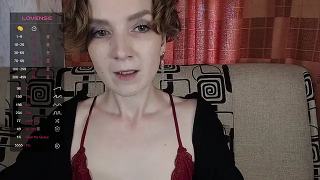 Snapshot of TinaWince chatting on 06-20-26, 04:39 TinaWince online show from 06-20-26, 04:39