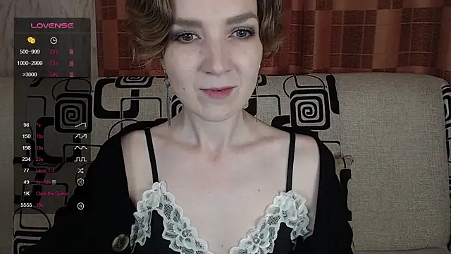 Snapshot of TinaWince chatting on 06-27-26, 05:13 TinaWince online show from 06-27-26, 05:13