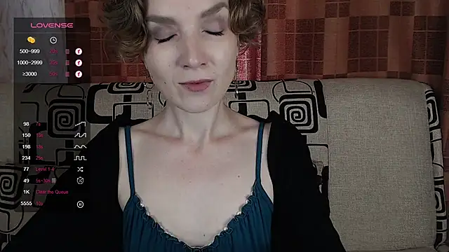 Snapshot of TinaWince chatting on 07-16-26, 05:15 TinaWince online show from 07-16-26, 05:15