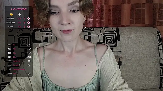 Snapshot of TinaWince chatting on 06-25-26, 04:43 TinaWince online show from 06-25-26, 04:43