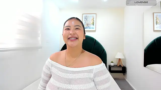 Snapshot of _alaiasmile_ chatting on 04-22-26, 05:20 alaiasmile online show from 04-22-26, 05:20