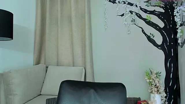 Snapshot of _alaiasmile_ chatting on 10-01-25, 07:18 alaiasmile online show from 10-01-25, 07:18