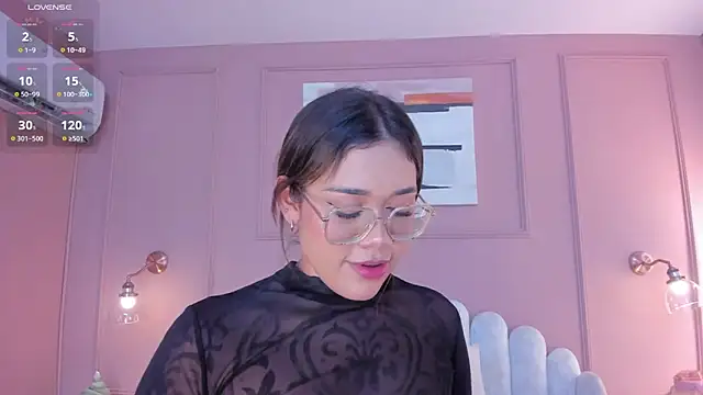 Snapshot of mara_brooks chatting on 03-12-25, 07:04 mara brooks online show from 03-12-25, 07:04