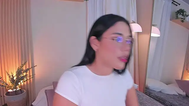 Snapshot of mara_brooks chatting on 02-10-26, 08:08 mara brooks online show from 02-10-26, 08:08