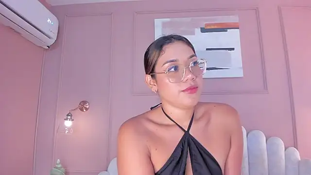 Snapshot of mara_brooks chatting on 03-02-25, 10:13 mara brooks online show from 03-02-25, 10:13