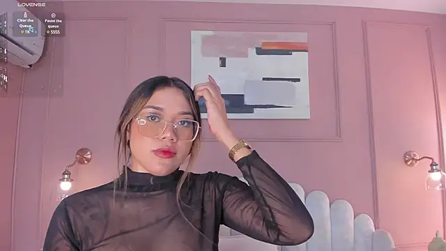 Snapshot of mara_brooks chatting on 03-19-25, 10:53 mara brooks online show from 03-19-25, 10:53