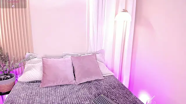 Snapshot of mara_brooks chatting on 11-13-25, 08:46 mara brooks online show from 11-13-25, 08:46