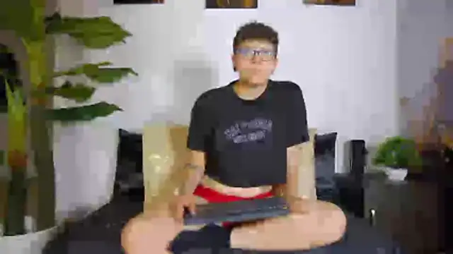 alex noa online show from 02-11-26, 07:03