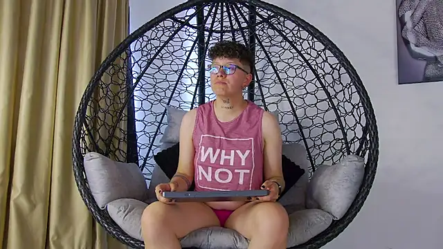 alex noa online show from 04-02-26, 07:53