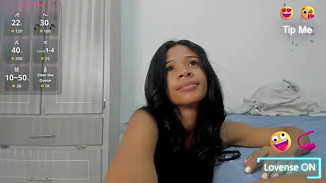 Snapshot of amaia_baez chatting on 09-30-25, 06:58 amaia baez online show from 09-30-25, 06:58